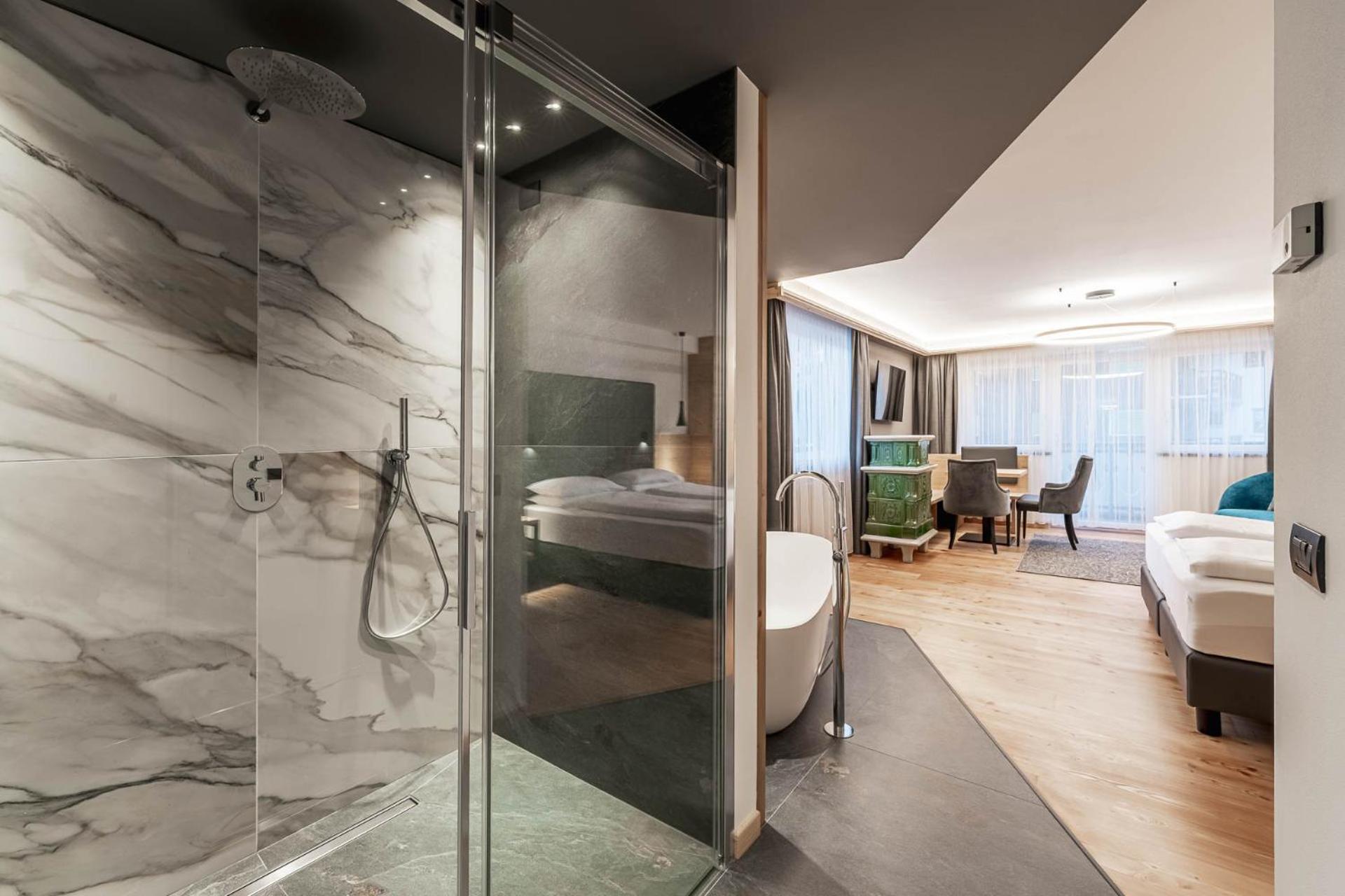 Croce Bianca Leisure & Spa Hotel Canazei Exteriör bild