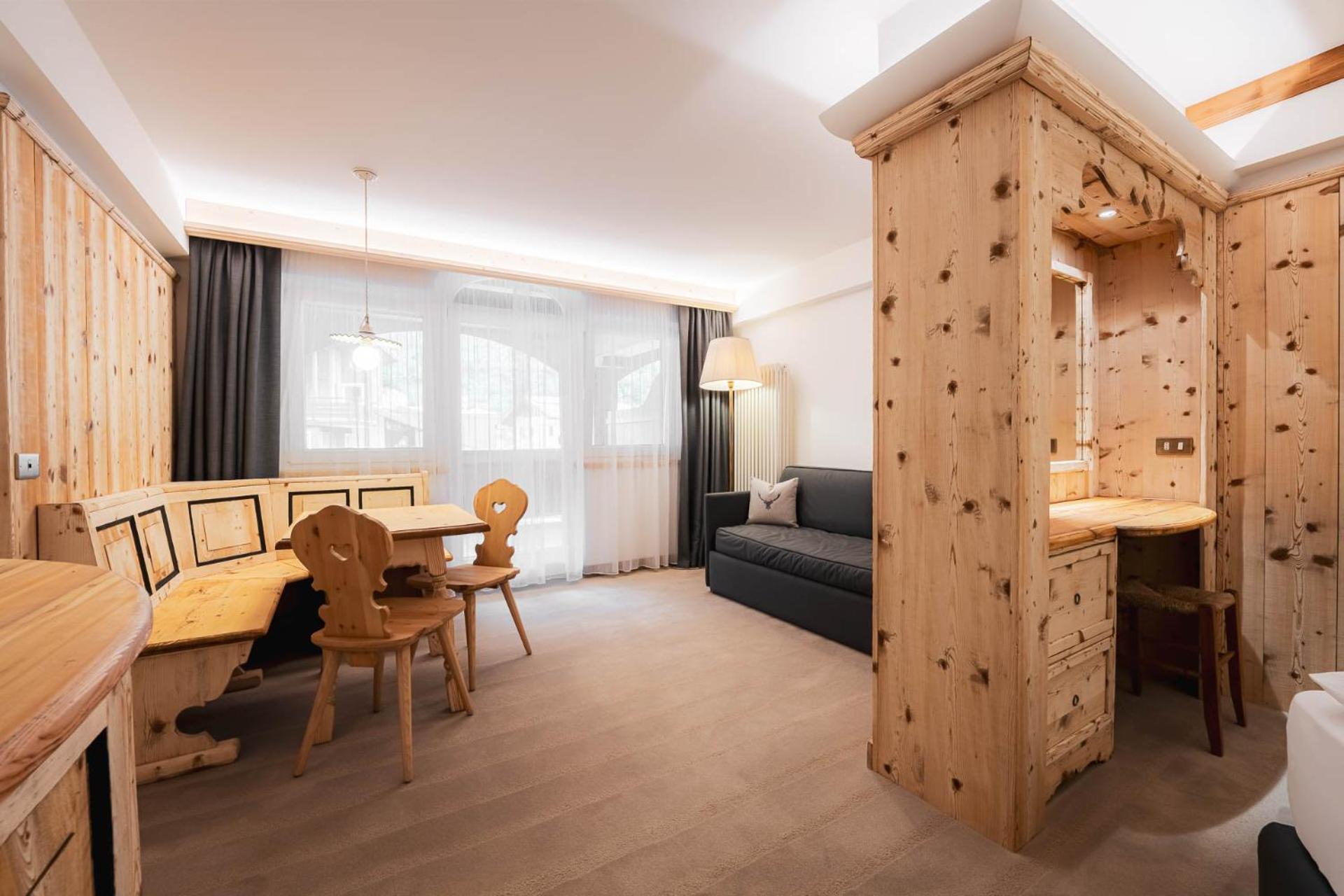 Croce Bianca Leisure & Spa Hotel Canazei Exteriör bild