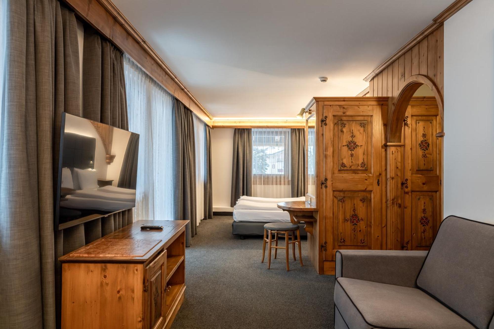Croce Bianca Leisure & Spa Hotel Canazei Exteriör bild